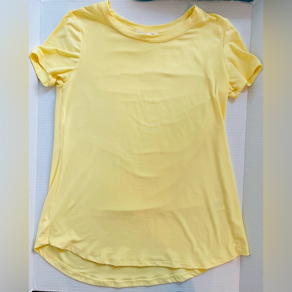 Women's Size Small Yellow Athletic Shirt